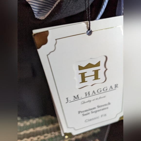 Men's suit - Picture 7 of 8